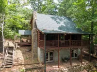 Garretts Getaway at Watauga Lake