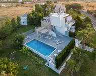 Xenos Villa 1 with Private Swimming Pool Near the Sea - Vila