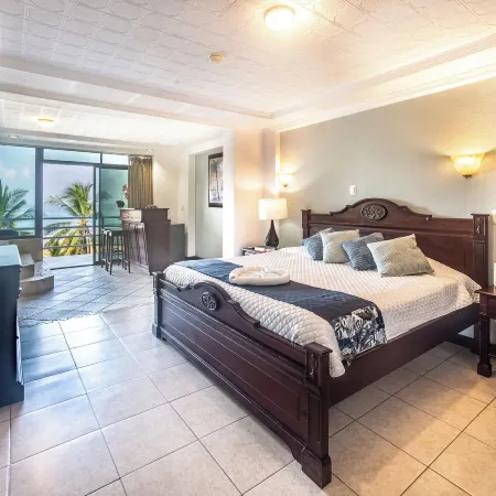 Paradise Jaco Beach Front