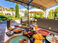 Zeydem Suites - 4-Star