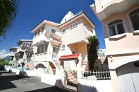 4Br Villa - 20 Meters Walk - Flic en Flac Beach - 2 ดาว
