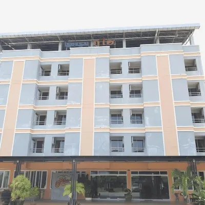 Phuhi Hotel Hotels near Paka Showpark