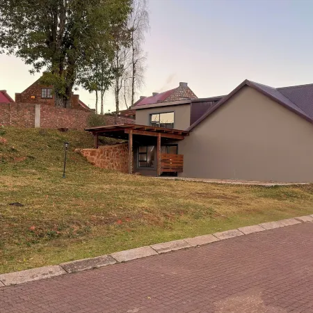 2-bed House in Dullstroom , Blue Crane Estate 66