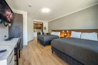 Western Traveller Motel - parking