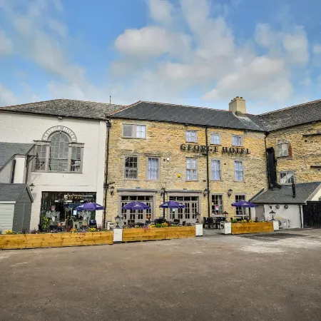 The George Hotel