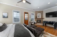5 Min to Hatley Pointe Hot Tub Games Dog Friendly - Homestays