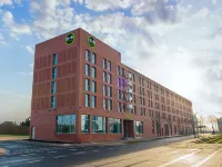 B&B HOTEL Bremen-Überseestadt - Ramah keluarga