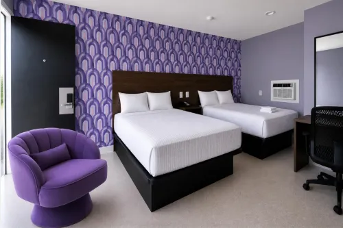 The Blu - Room 07 - Violet Vibes - 3-Star