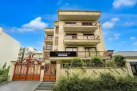 Classic With Balcony Near Medanta - Bungalow