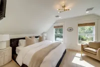 Walkable Rose District Retreat! 15 Mi to Tulsa - Homestays