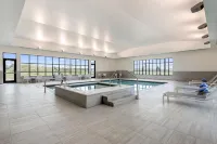 Hilton Garden Inn Kansas City Riverside - 3-Star