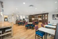 Residence Inn Riverside Moreno Valley - Parking