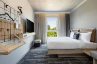 Moxy Simmern - parking