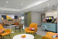 Spark by Hilton Lancaster - 2-Sterne