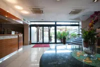 Magri's Hotel - Pet friendly