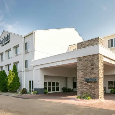 Fairfield Inn Manhattan Hoteles cerca de Riley County Historical Museum