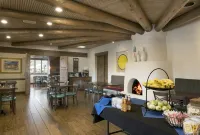 The Sage Hotel - Breakfast