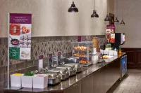 Residence Inn Milwaukee Downtown - 朝食