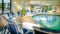 Hampton Inn Princeton - Swimmingpools