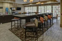 Hampton Inn Ashland - parking