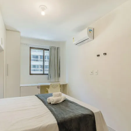 2 Bedroom Apartment 700 m From the Beach Mbr0108
