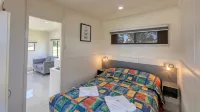 Swan Hill Lifestyle Park - Pools