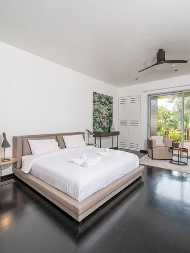 รูปภาพของLayan Estate 4-Bedroom Garden Villa
