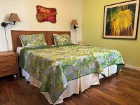 Luxury accommodations, discounted golf and beautiful sunsets year round. - 3 stelle