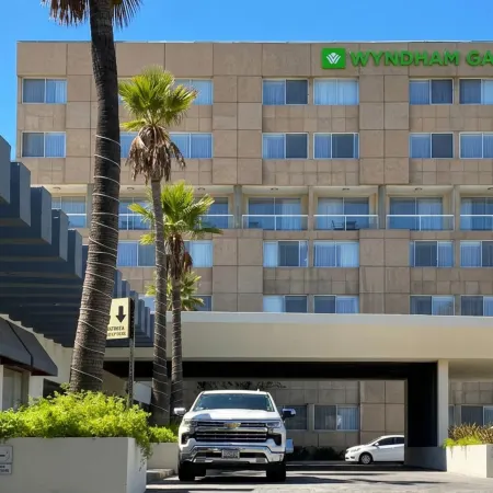 Wyndham Garden Tijuana Palacio Azteca
