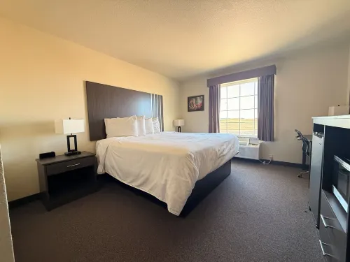 Iron Creek Inn & Suites - Parking