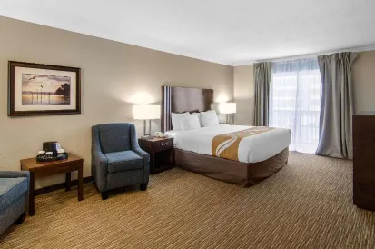 Quality Inn Downtown Inner Harbour