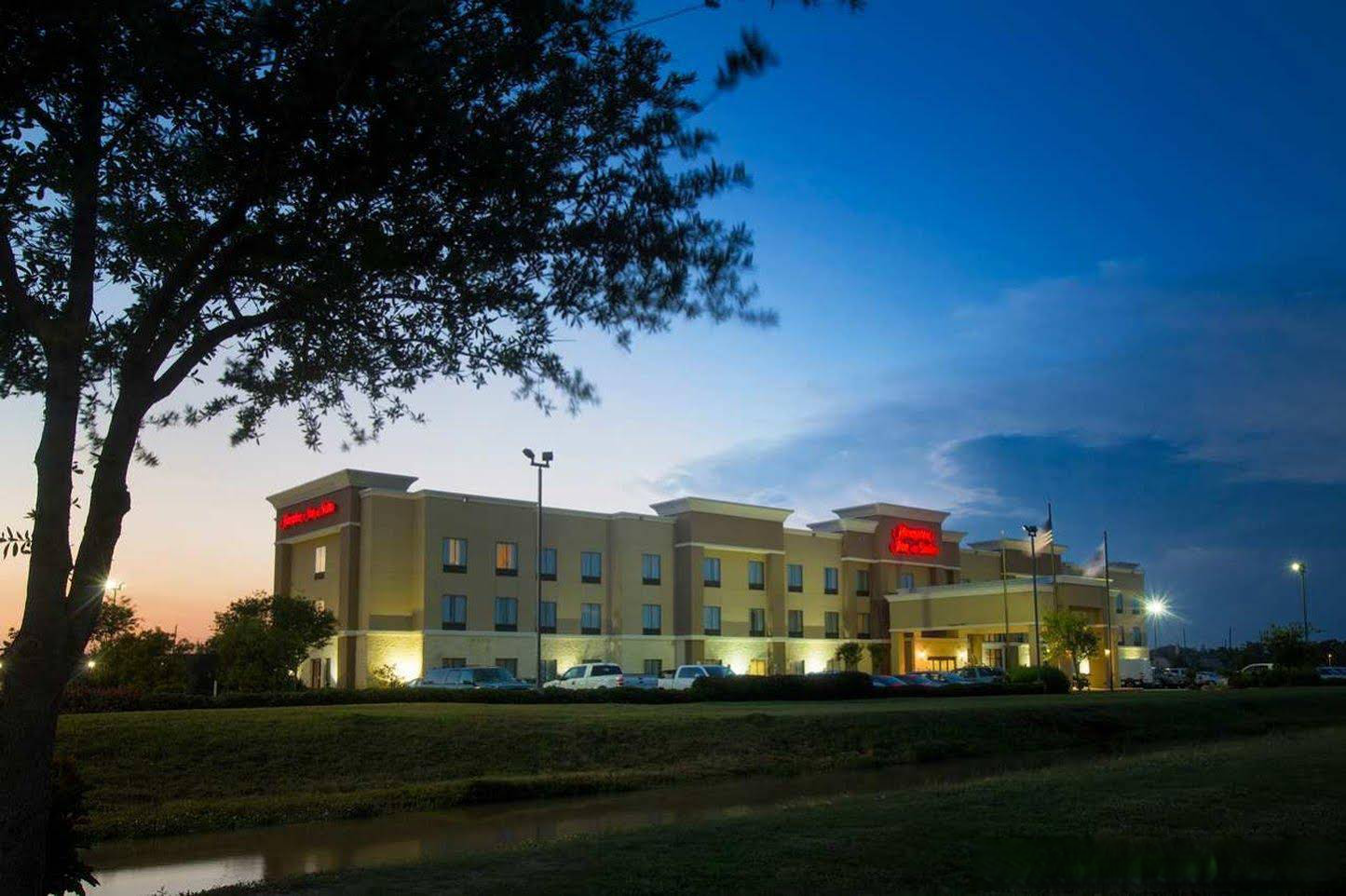 Hampton Inn & Suites Houston Rosenberg