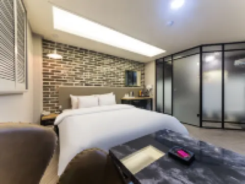 Suwon City Hall Station Dean 水原のホテル