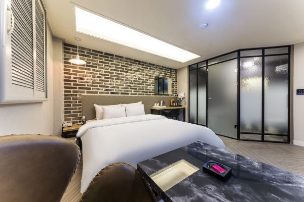 수원시청역 딘(Suwon City Hall Station Dean)_3