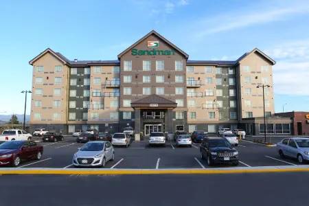 Sandman Hotel Abbotsford Airport Отели в г. Aldergrove