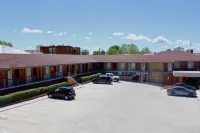 Littomore Suites Bathurst - parking