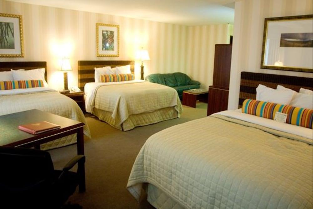 Phoenix Inn Suites - Lake Oswego