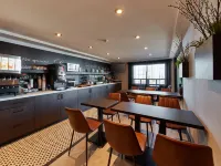Stay Inn Hotel Toronto Hotels near Kipling Go Station