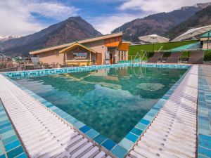 Coral Resort and Spa, Centrally Heated Mountain Side Resort, Manali