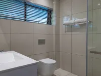 River Place Manor - Deluxe Double or Twin Room D Hotel di 