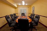 Holiday Inn Express & Suites Jacksonville - Atlantic Beach فنادق في Atlantic Beach