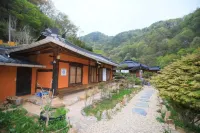 Hadong Deulkok Sanbang Pension Hotels near Jirisan National Park