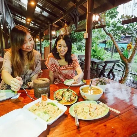 BaanSuanLeelawadee Resort Amphawa