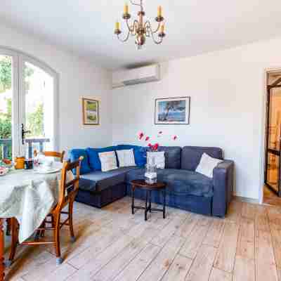 Comfortable Studio Nyons Private Garden, Wellness Rooms