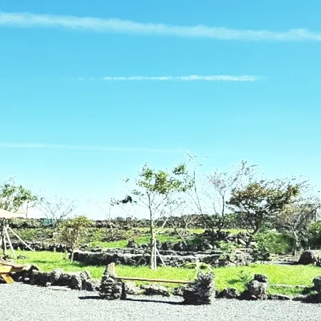 Memories of Jeju Отели рядом с достопримечательностью «Земля Мазе»