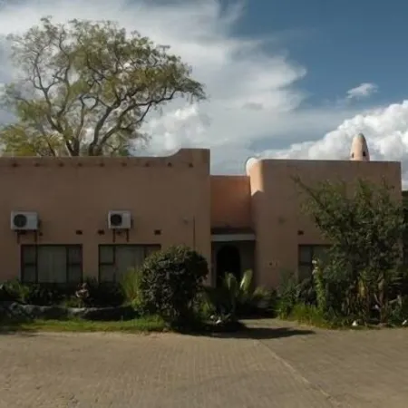 Liya Guest Lodge