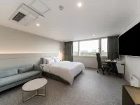 リブ ライフ ホテル 始興市のホテル