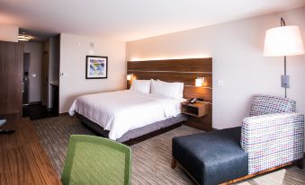 Holiday Inn Express & Suites Rehoboth Beach