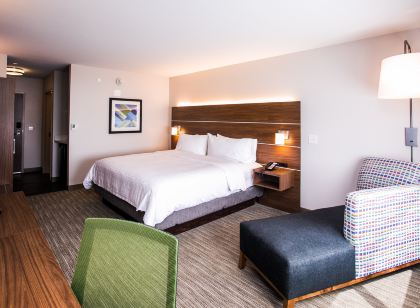 Holiday Inn Express & Suites Rehoboth Beach