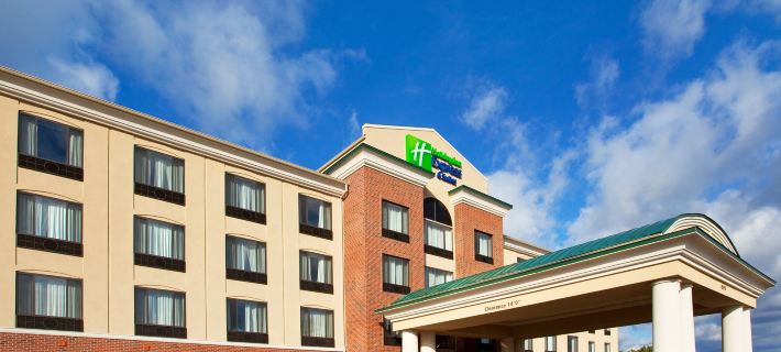 Holiday Inn Express & Suites DETROIT - UTICA by IHG Hotele w: Macomb County